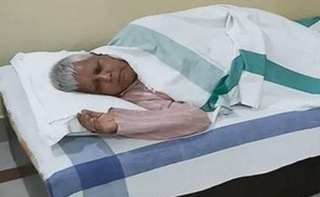 कुत्तों ने उड़ायी लालू प्रसाद की नींद, रिम्स प्रबंधन ने लिखा नगर निगम को पत्र