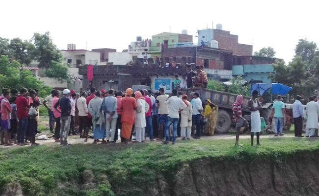 कैमूर : मां ने थाने को सौंप दी बेटे की प्रेमिका, बेटे ने दे दी जान, बेटी को भगाने का लड़की की मां ने दर्ज कराया था मामला