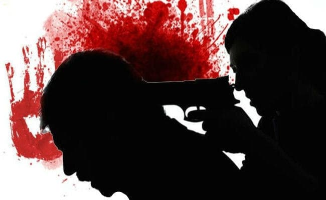 भोजपुर :  घर में घुस कर शिक्षक के पुत्र की गोली मार कर हत्या, इलाके में कई तरह की हो रही चर्चा