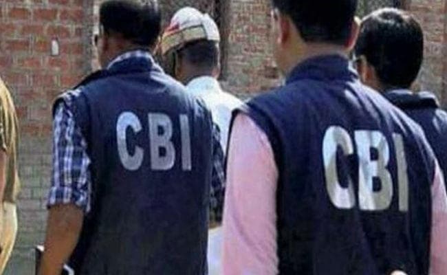 गुटखा घोटाला: CBI की 40 ठिकानों पर छापेमारी, तमिलनाडु के स्वास्थ्य मंत्री और डीजीपी के घर भी छापे