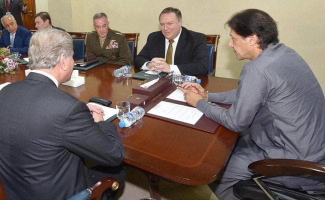 PM इमरान से मिले अमेरिकी विदेश मंत्री, कहा-आतंकी संगठनों पर लगाम लगाने के लिए और कदम उठायें