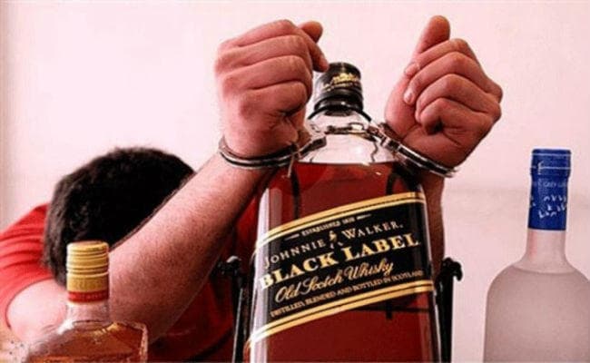 पटना : हॉस्पिटल में चल रही थी शराब पार्टी, पांच कर्मचारी गिरफ्तार