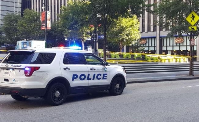 अमेरिकी बैंक में गोलीबारी, भारतीय समेत तीन की मौत, हमलावर भी मारा गया