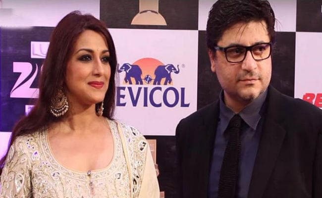 कैंसर पीड़ित सोनाली बेंद्रे को भाजपा नेता ने दी श्रद्धाजंलि, तो पति गोल्डी बहल ने सोशल मीडिया यूजर्स को दी यह नसीहत...