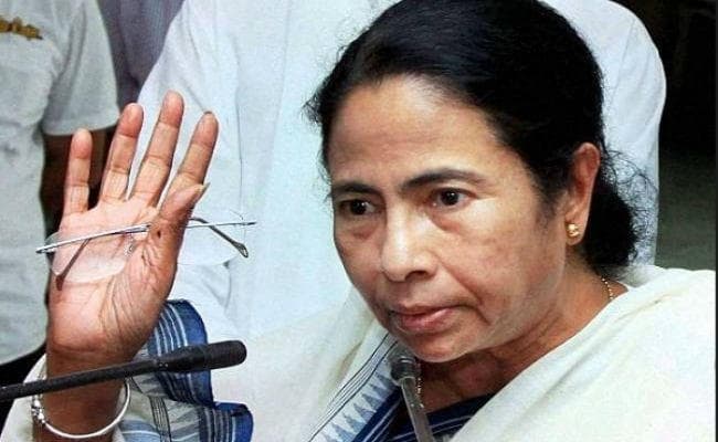 कोलकाता : सभी को शिक्षा देने के लिए प्रतिबद्ध : मुख्यमंत्री ममता बनर्जी