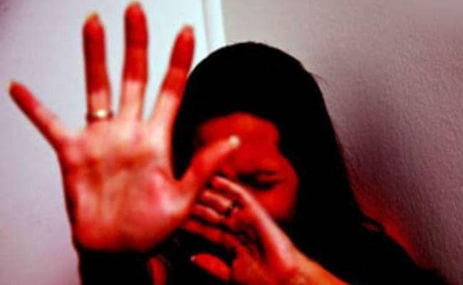 सीवान में शौच को गयी किशोरी के साथ रेप