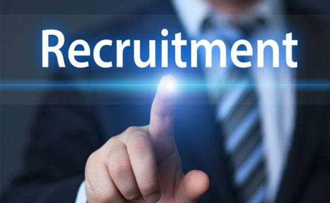 ऑनलाइन भर्ती गतिविधियों में अगस्त में लगातार तीसरे महीने गिरावट