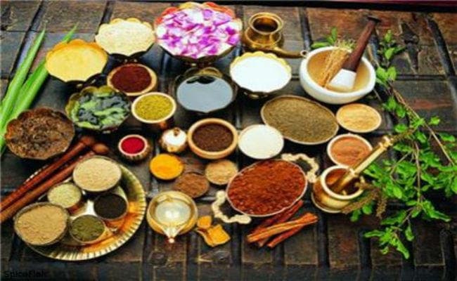 स्विट्जरलैंड ने आयुर्वेदिक चिकित्सकों और दवाओं के लिए नियम बनाने को लेकर समिति गठित की