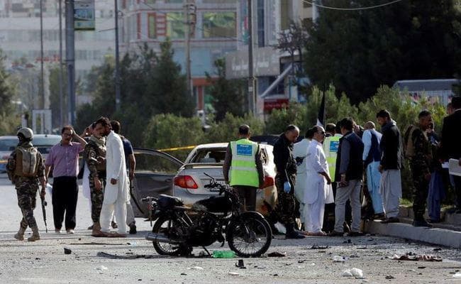 अफगानिस्तान में तालिबान के हमलों में 60 अधिकारियों व 39 आतंकियों की मौत