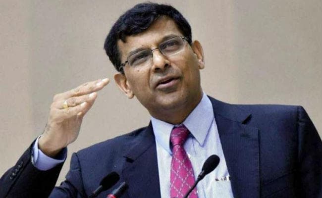 रघुराम राजन ने जतायी उम्‍मीद, जारी नहीं रहेगी रूपये में गिरावट