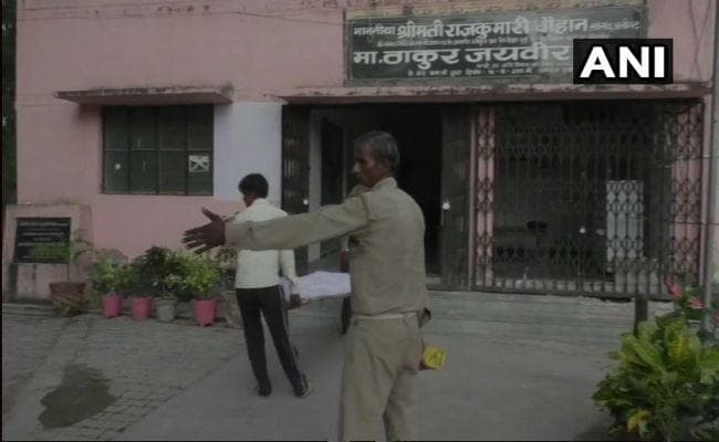 अलीगढ़ : रेप के दो दिन बाद लड़की ने की सुसाइड