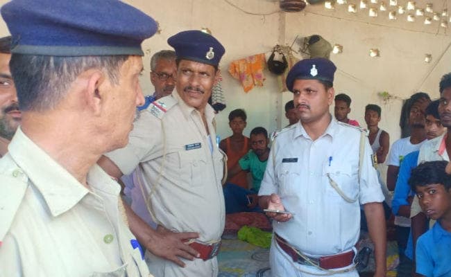 गैस एजेंसी से अपराधियों ने 5.60 लाख रुपये लूटे, एजेंसी के बाहर पिस्तौल तान कर खड़े थे बदमाश