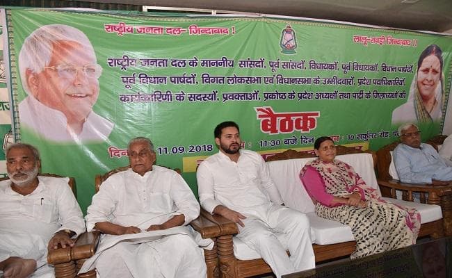 दलितों और ओबीसी के बीच दरार पैदा करने की कोशिश कर रही मोदी सरकार : तेजस्वी