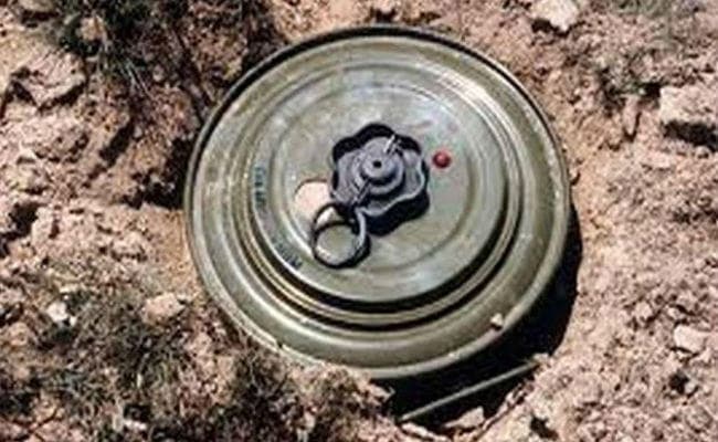 किरीबुरू : सारंडा में मिला 40 किलो का लैंडमाइन