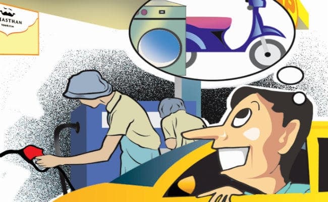 मध्यप्रदेश में पेट्रोल-डीजल खरीदने पर दिया जा रहा है ऑफर, बाइक पाने का भी मौका