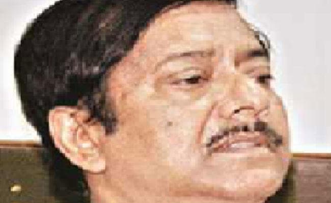 कोलकाता : आधार से नहीं जुड़ेगा राशन कार्ड :ज्योतिप्रिय मल्लिक