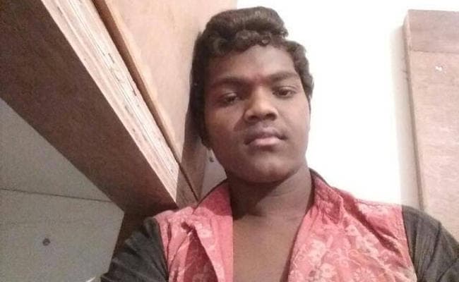 Jharkhand : फुटबॉल खेलने जा रहे चार खिलाड़ी मोहाने नदी में बहे, एक लापता