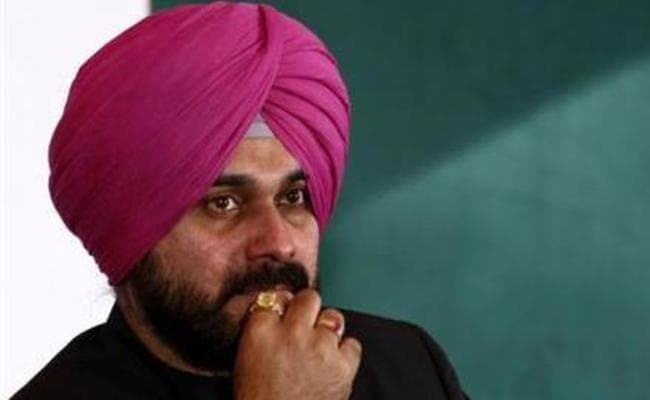 सिद्धू को झटका - 30 वर्ष पुराने रोड रेज मामले में सुनायी गयी सजा पर गौर करेगा Supreme Court