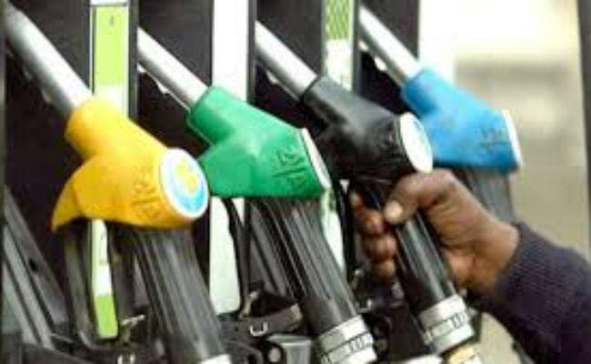 पेट्रोल-डीजल के बढ़ते दाम और शहर में लगनेवाले जाम ने बढ़ायी मुश्किलें