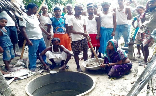 मिसाल : भीख मांग कर दिव्यांग दंपती बनवा रहा शौचालय, ट्रेनों में डफली बजा कर जमा किये पैसे