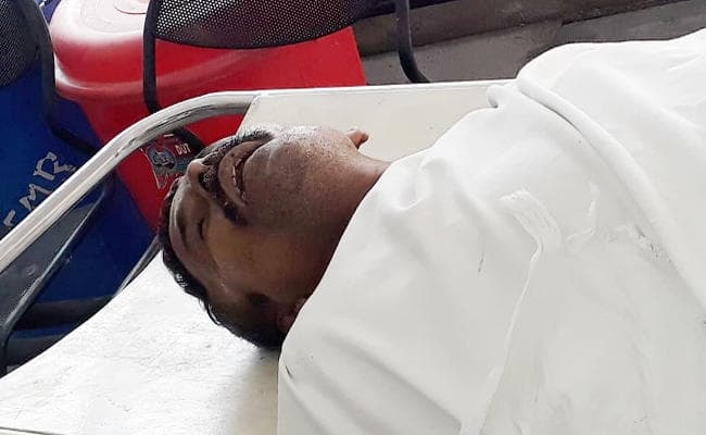 Jharkhand : सराईकेला-कांड्रा मार्ग पर तेज रफ्तार ट्रक दुकान में घुसा, चालक की मौत