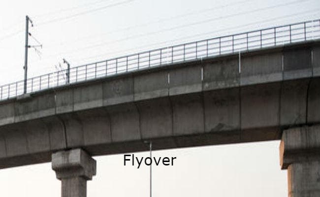 मिसाल: मंदिर और मस्जिद को हटाकर यहां बनाया जा रहा है पुल, दोनों समुदाय के लोगों ने किया सहयोग