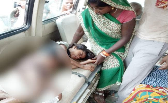 मधुबनी : बासोपट्टी प्रखंड मुख्यालय परिसर में झोले में रखा फटा बम, दो नाबालिग लड़की गंभीर रूप से जख्मी