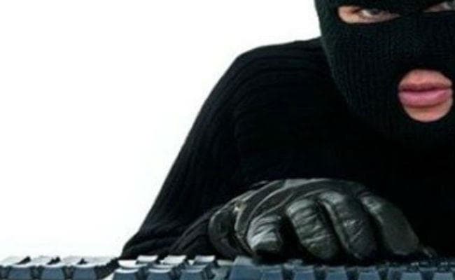 बख्तियारपुर : धोखे से ग्राहकों के आधार लिंक कर खातों से 38.16 लाख रुपये उड़ाये