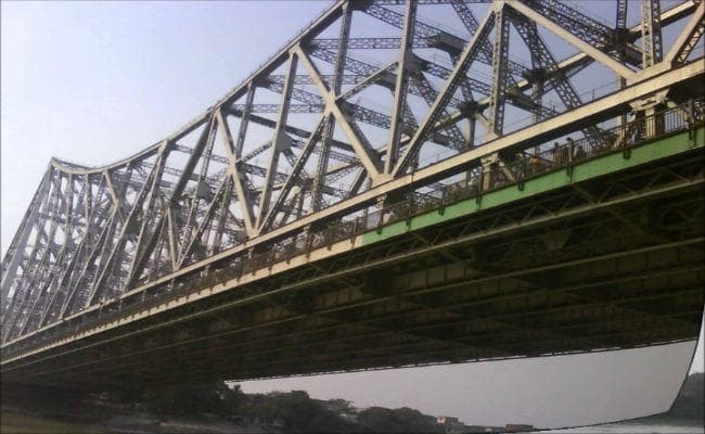 पीडब्ल्यूडी ने कहा, ‘जर्जर'' हालत में हैं कोलकाता के सात पुल