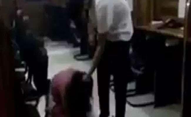 लड़की की पिटाई का दिल दहला देने वाला वीडियो वायरल, गृहमंत्री राजनाथ सिंह सख्‍त