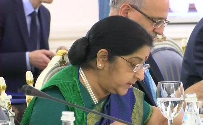 रूस के डिप्टी PM से मिलीं सुषमा, बोलीं -दोनों देशों के बीच खास और विशेष रणनीतिक भागीदारी