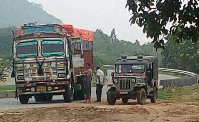 गोरहर थाना प्रभारी के खिलाफ गोलबंद हुए जनप्रतिनिधि व ग्रामीण, कार्रवाई की मांग