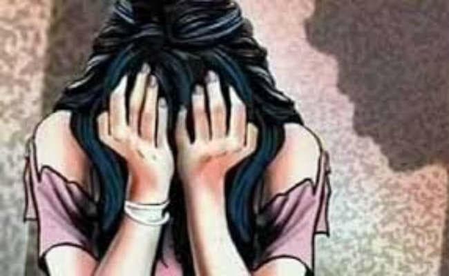 नाबालिग से दुष्कर्म की कोशिश करने वाले को तीन साल की कैद