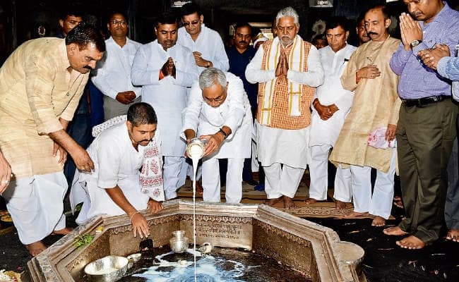 गया : मुख्यमंत्री ने की पितृपक्ष मेले की तैयारियों की समीक्षा, कहा, श्रद्धालु व्यवस्था से खुश होंगे तो देश भर में जायेगा अच्छा संदेश