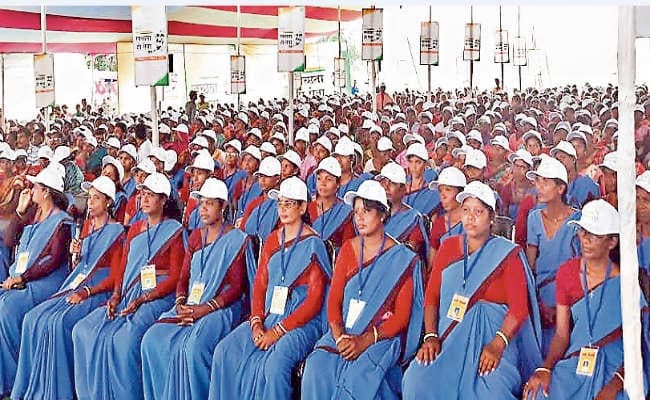 सिमडेगा : बीएसएनएल का लिंक फेल, पीएम से रानी मिस्त्री नहीं कर सकीं बात