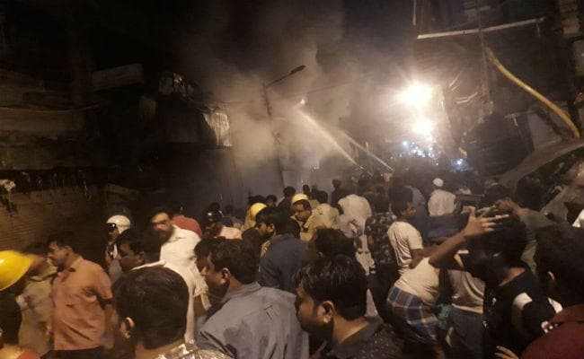 कोलकाता अग्निकांड : आग में किसी की फंसे रहने की संभावना से मंत्री ने किया इनकार
