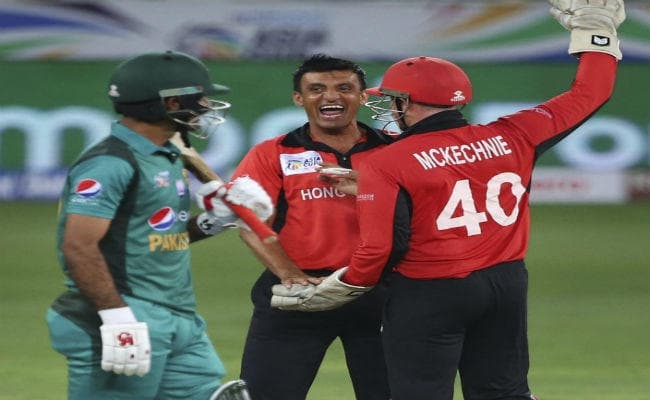 Asia Cup :  उस्मान की घातक गेंदबाजी, पाकिस्‍तान ने हांगकांग को 8 विकेट से रौंदा