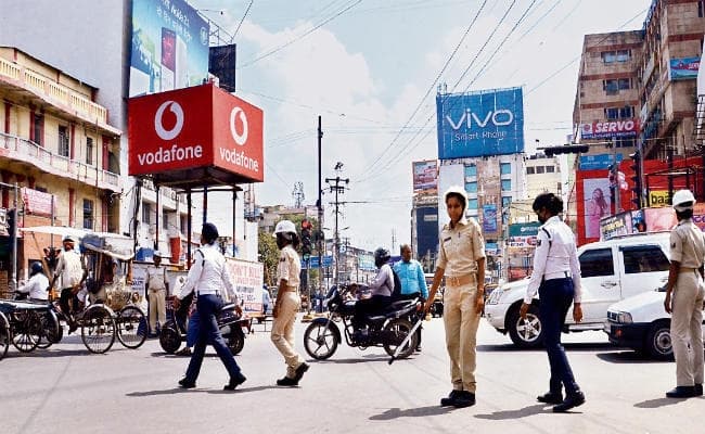 पटना : न शेड, न टॉयलेट, 260 महिला ट्रेनी को लगाया चौराहों पर