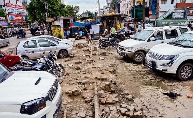 पटना : हर साल सड़क पर 16 हजार नये चारपहिया वाहन, पार्किंग क्षमता 1600 भी नहीं बढ़ी