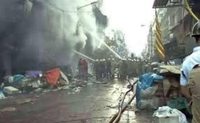 आग से कोलकाता का बागड़ी बाजार तबाह, करोड़ों की संपत्ति जलकर हुई राख