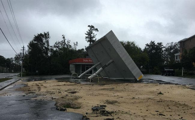 ''फ्लोरेंस'' ने अबतक ली 17 की जान, कैरोलीना में बाढ़ का खतरा