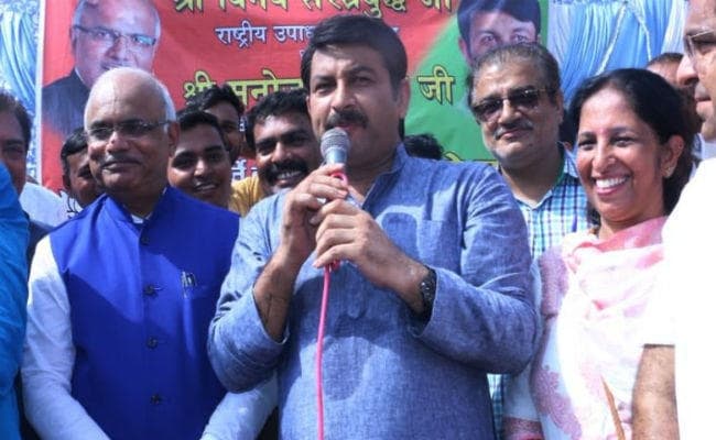 सीलिंग मामला: भाजपा सांसद मनोज तिवारी के खिलाफ केस दर्ज, कहा- फिर तोडूंगा मकान पर लगी सील