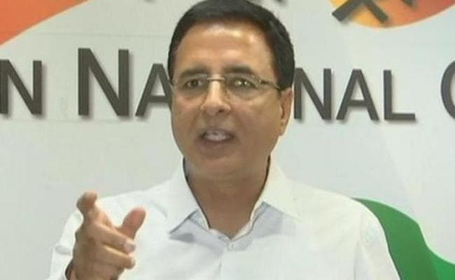 कांग्रेस ने कहा - संघ का प्रमाणपत्र नहीं चाहिए, भागवत के बयान से मोदी-शाह चिंतित हों