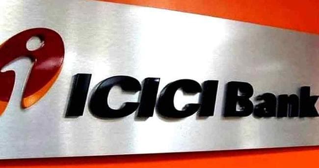 ICICI बैंक के ग्राहक ध्यान दें! क्रेडिट कार्ड के चार्जेस में होगी वृद्धि, इन सेवाओं की फीस भी बढ़ी