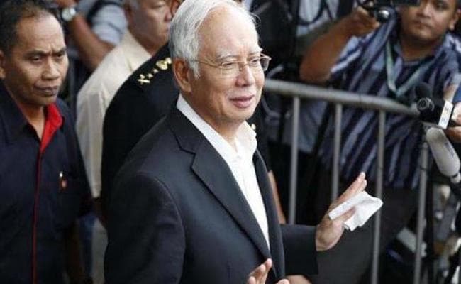 भ्रष्टाचार के आरोप में मलयेशिया के पूर्व प्रधानमंत्री नजीब गिरफ्तार