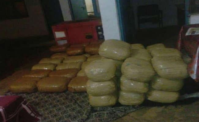 307 किलो गांजा के साथ तीन गिरफ्तार, पूर्वोत्तर के राज्य से लाया जा रहा था गांजा