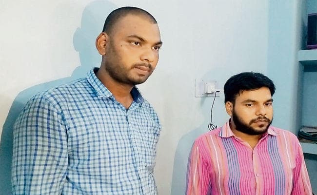 पटना : पांचवीं की छात्रा से प्रिसिंपल करता था दुष्कर्म एकाउंटेंट गेट पर देता था पहरा, दोनों गिरफ्तार, प्रेग्नेंट होने पर खुली पोल