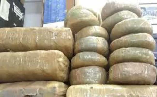 पुरुषोत्तम एक्सप्रेस से 50 हजार का गांजा बरामद