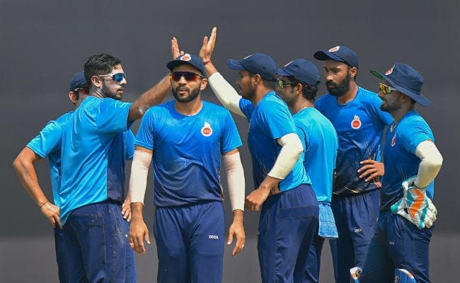 गंभीर की विस्‍फोटक पारी, दिल्ली ने सौराष्‍ट को 5 विकेट से हराया, चमके सुबोध