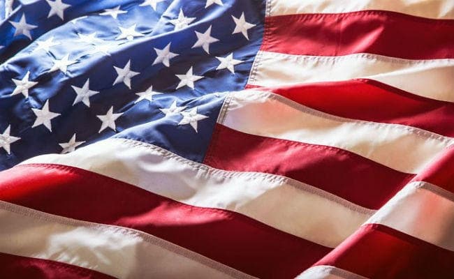 अमेरिका गोदाम परिसर में गोलीबारी में कई लोग मारे गये